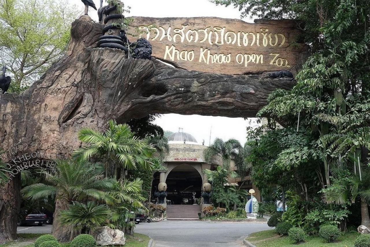 OYO 536 Reuan Kanthima Ban Laem Chabang Bagian luar foto
