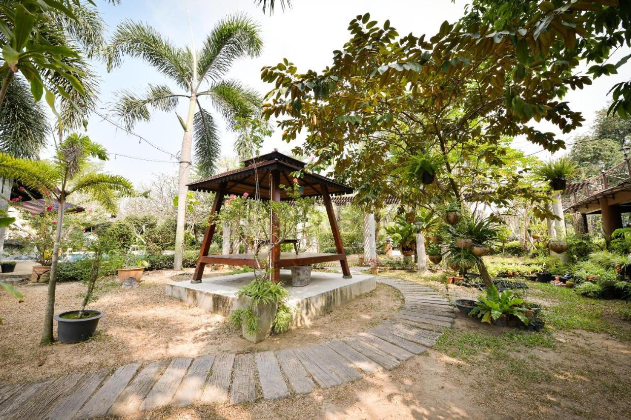 OYO 536 Reuan Kanthima Ban Laem Chabang Bagian luar foto