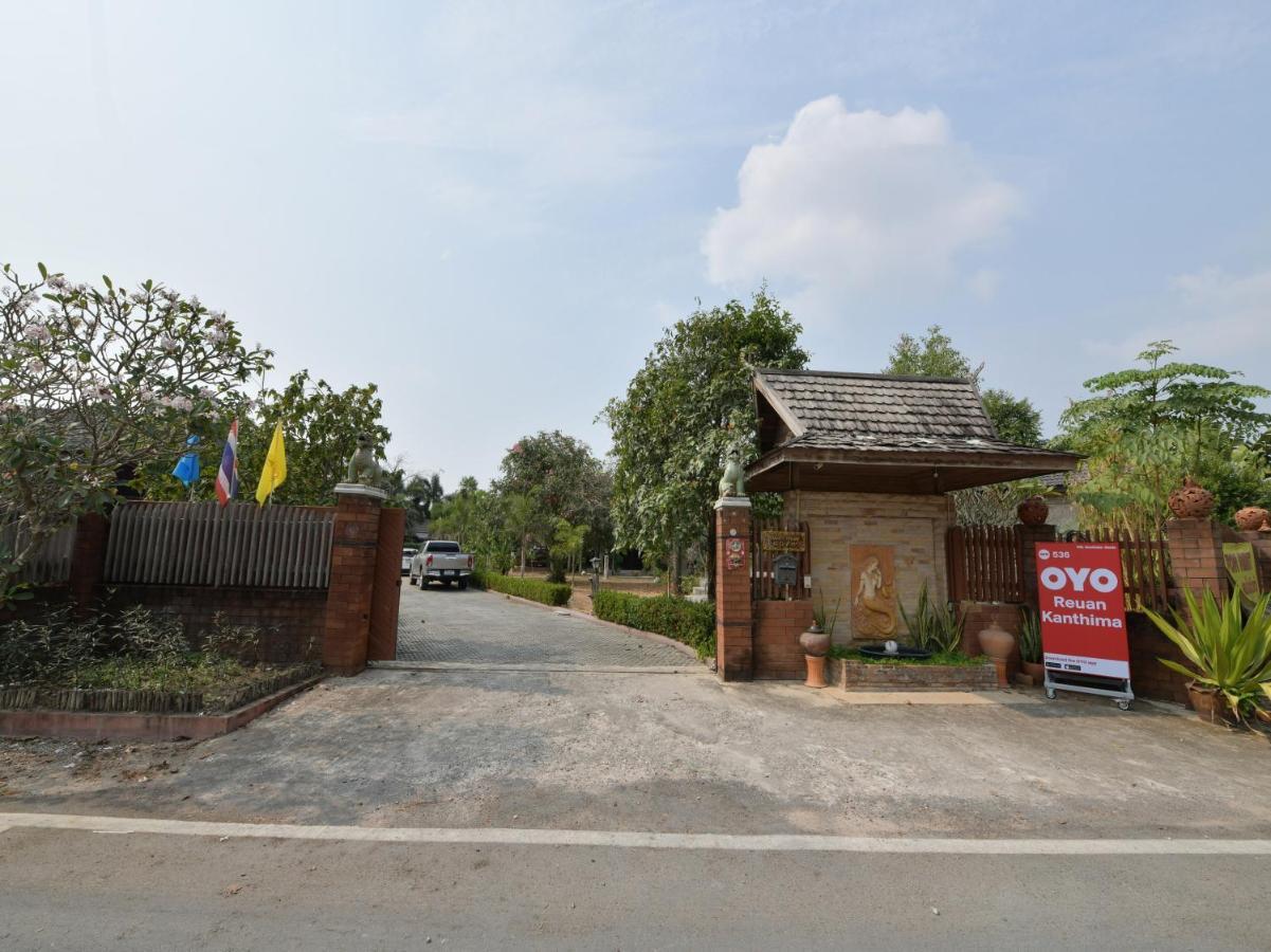 OYO 536 Reuan Kanthima Ban Laem Chabang Bagian luar foto