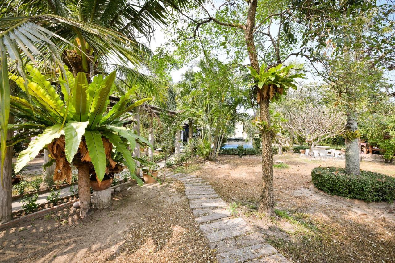 OYO 536 Reuan Kanthima Ban Laem Chabang Bagian luar foto